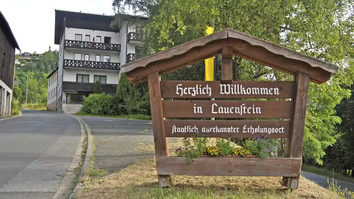 Image from Neue Presse Coburg: Hallo 👋🏻 hier sind die Nachrichten aus der Region am Feiertag 📰 🏨...