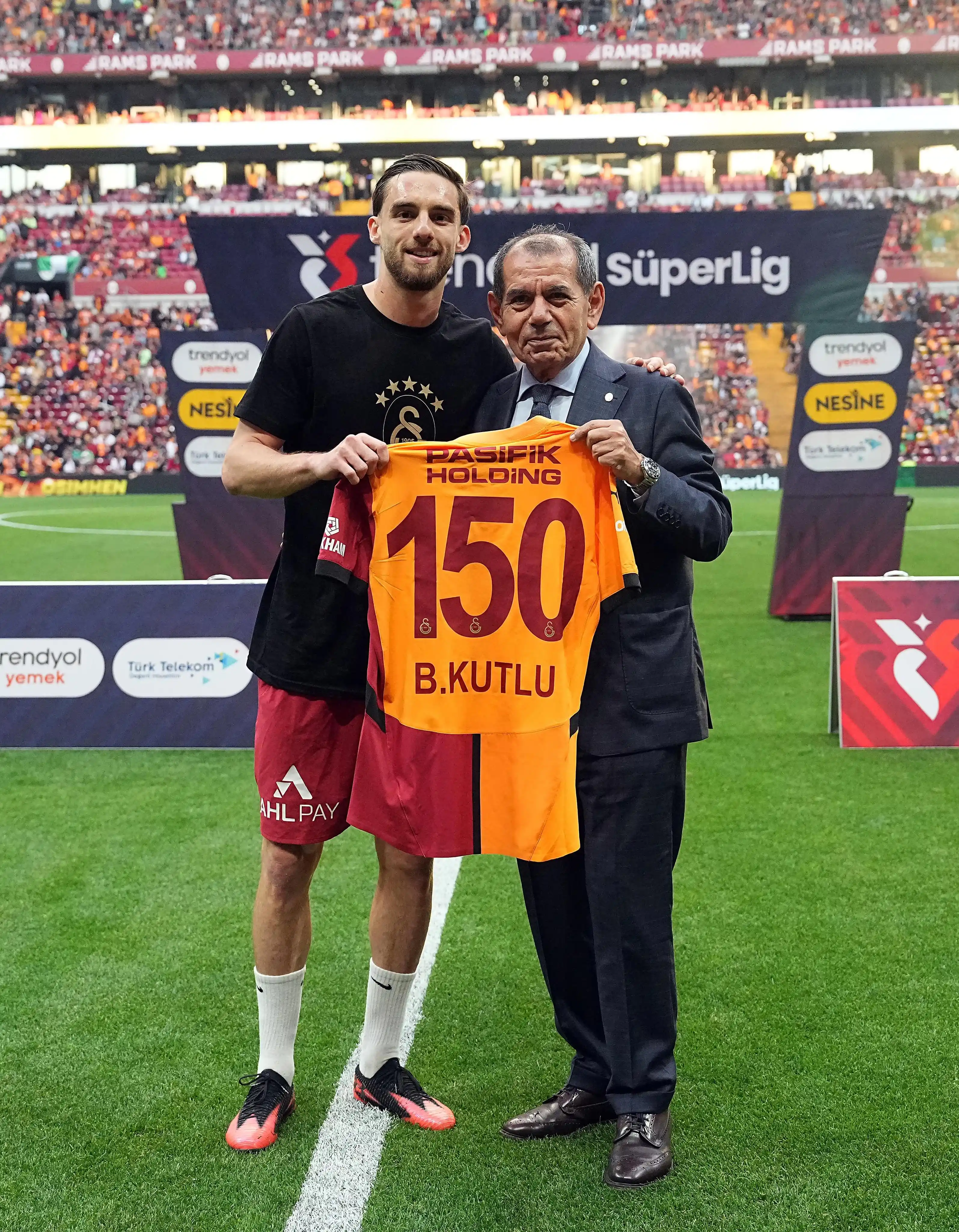 Image from Galatasaray: Sarı kırmızılı formamızla 1️⃣5️⃣0️⃣ maçı geride bırakan Berkan Kutlu’y...