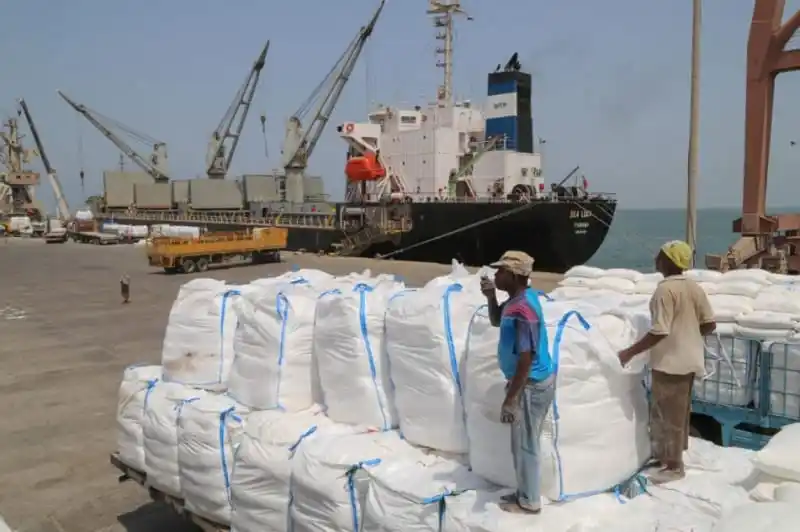 Image from يمن فيوتشر Yemen Future: أكد تقرير أممي حديث أن النشاط الملاحي لميناء الحديدة الخاضع لسيطرة <a ...
