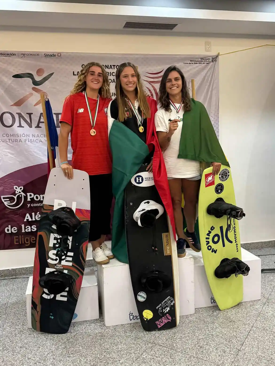Image from Team Chile 🇨🇱 : ¡BRONCEEE! 🥉🎿💦 La wakeboardista Ignacia Holscher 🇨🇱 se quedó con...