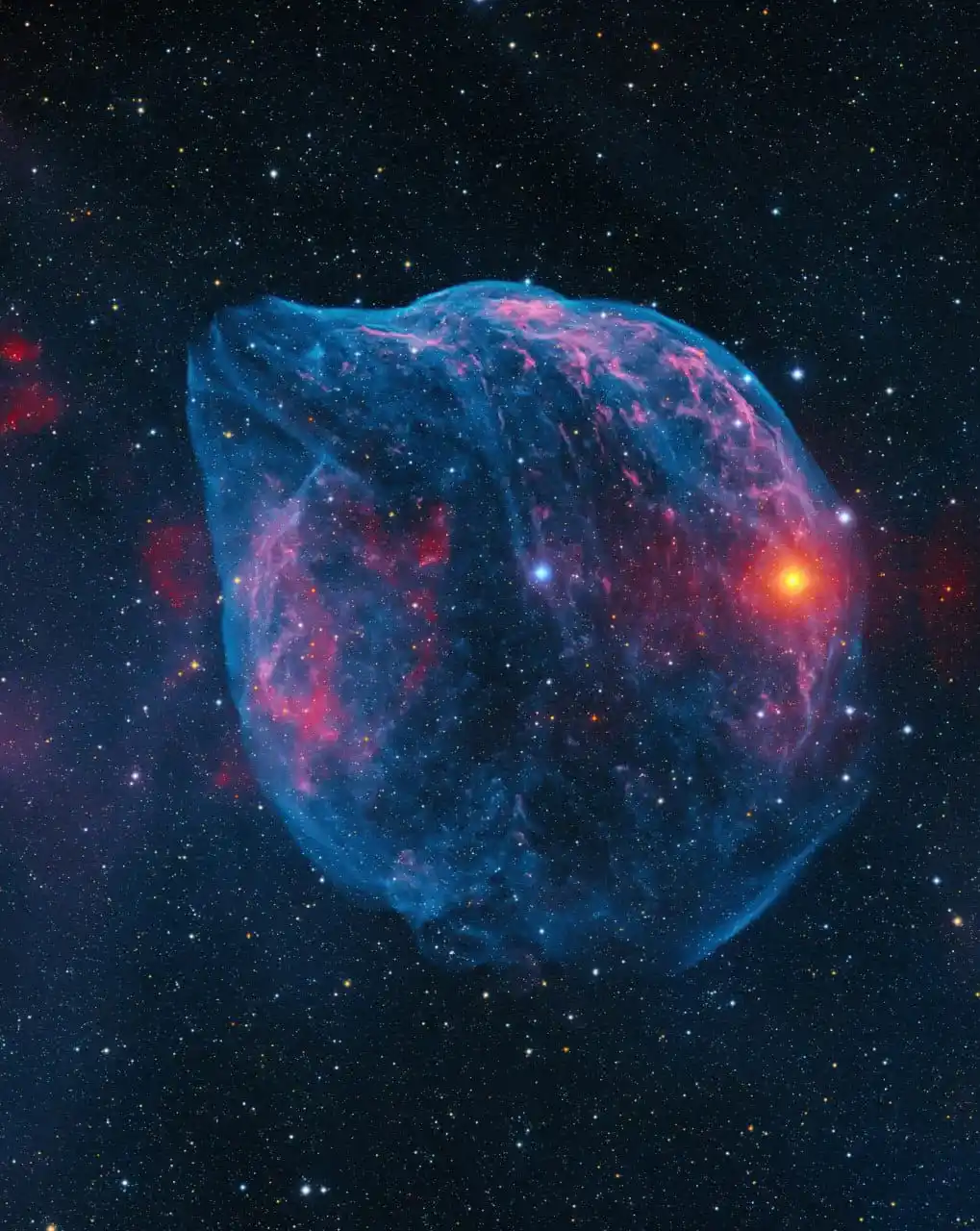 Image from 🛰️Ciencias espaciales 🚀🛰️: Curiosa Nebulosa del Delfín, esta es una burbuja de gas ionizado con 6...