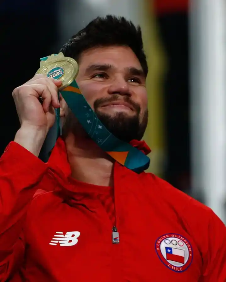 Image from Team Chile 🇨🇱 : ¡GRANDE RODRIGOOOO! 🥇🤴🏻🥰💪 El karateca Rodrigo Rojas 🇨🇱 (+84 kg...
