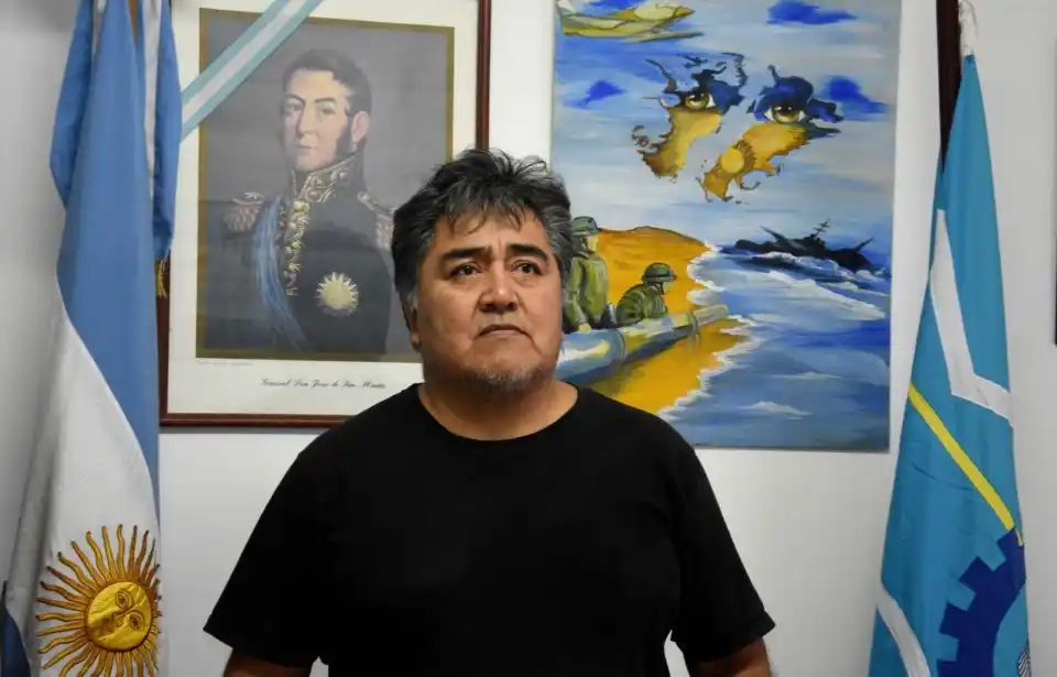 Image from Diario Jornada: *VETERANO DE MALVINAS | Huircapan recibió al fin su merecido ascenso a...