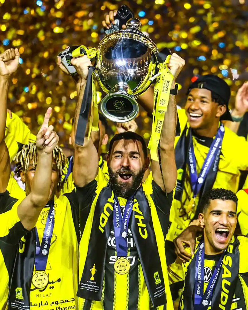 Image from SportyTV: Benzema, Kante, Fabinho, Bergwijn and others with Al Ittihad this seas...