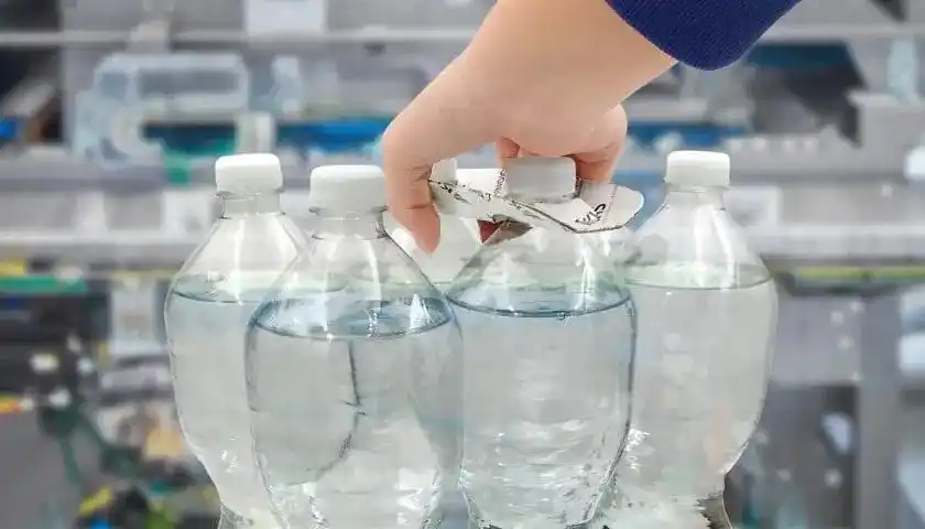 Image from Food Industry Connect by FW Africa: Even cleverer: Nature MultiPack from KHS with a carrying handle made o...
