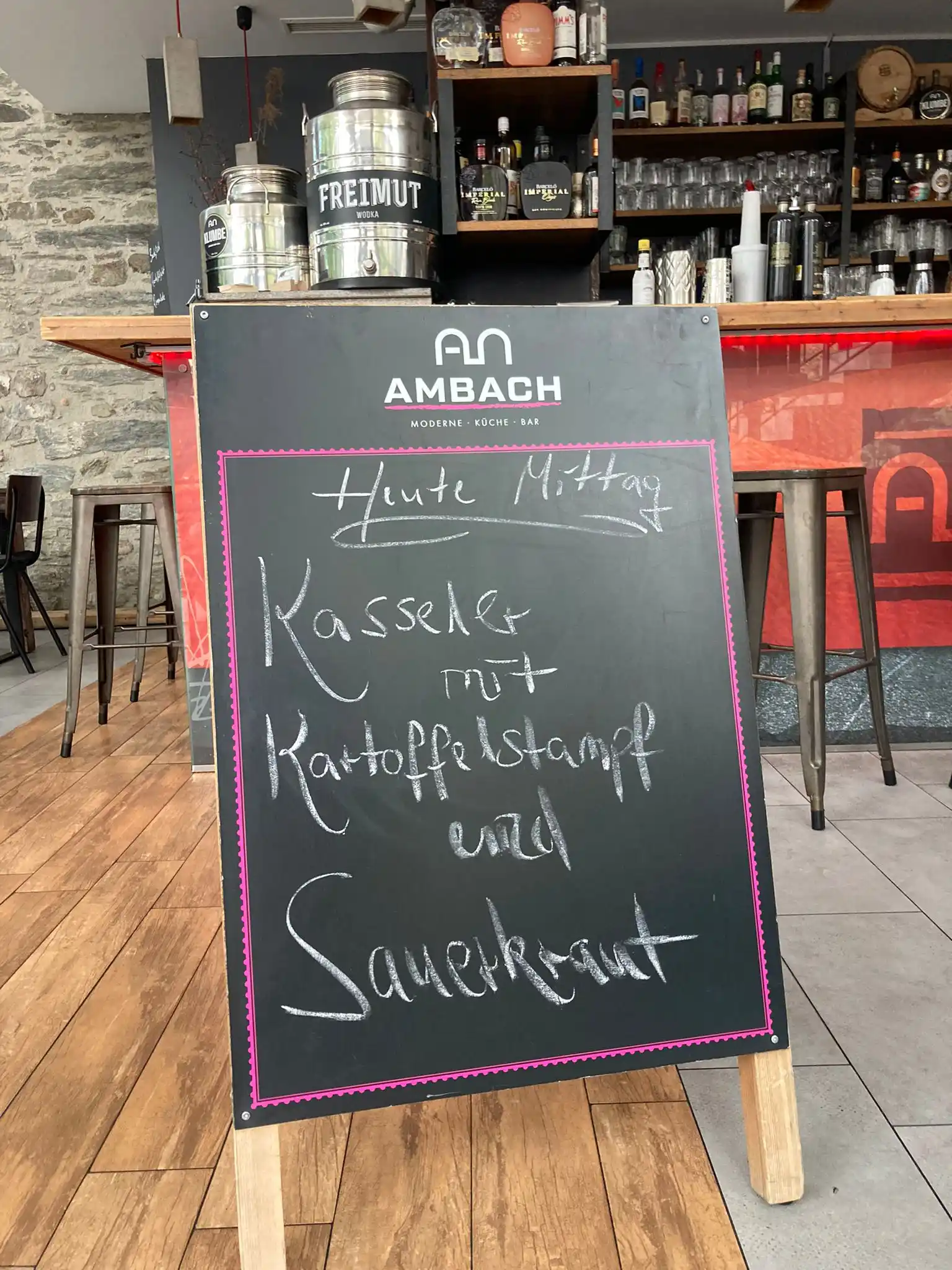 AMBACH Moderne Küche Bar post