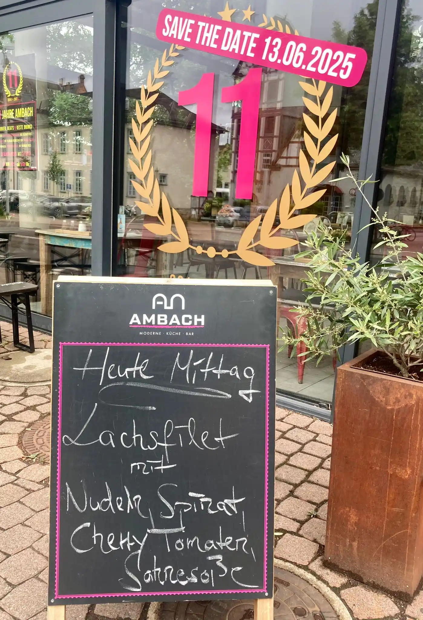 AMBACH Moderne Küche Bar post