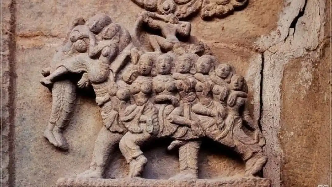 Image from ⪢┈ᗘசிவசக்திᗛ┈⪡: நவநாரிகுஞ்சரம் சொல்லும் வாழ்க்கைத் தத்துவம்! நவநாரிகுஞ்சரம் என்பதில் ...