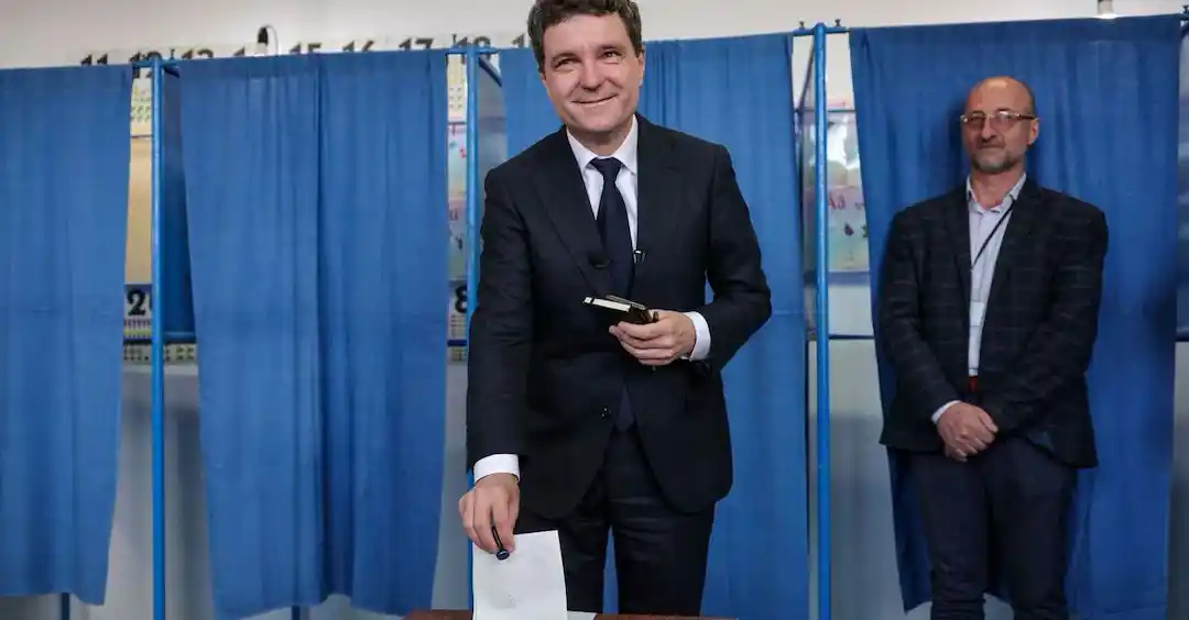 Image from 🔴 Ultimora.net - Breaking News: Presidenziali Romania 🇷🇴, *l'europeista Nicusor Dan, sindaco di Buca...