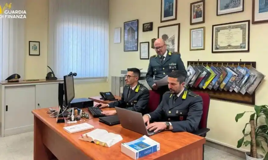 Image from 95047.it: STIPENDI DA FAME E ORARI DISUMANI IN UN SUPERMERCATO DI BIANCAVILLA: A...
