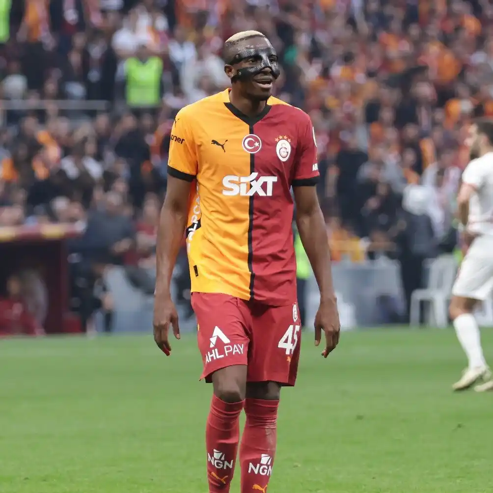 Image from Mackolik: Victor Osimhen, bugün İstanbul'dan Nijerya'ya gitti ve yakında kulüple...