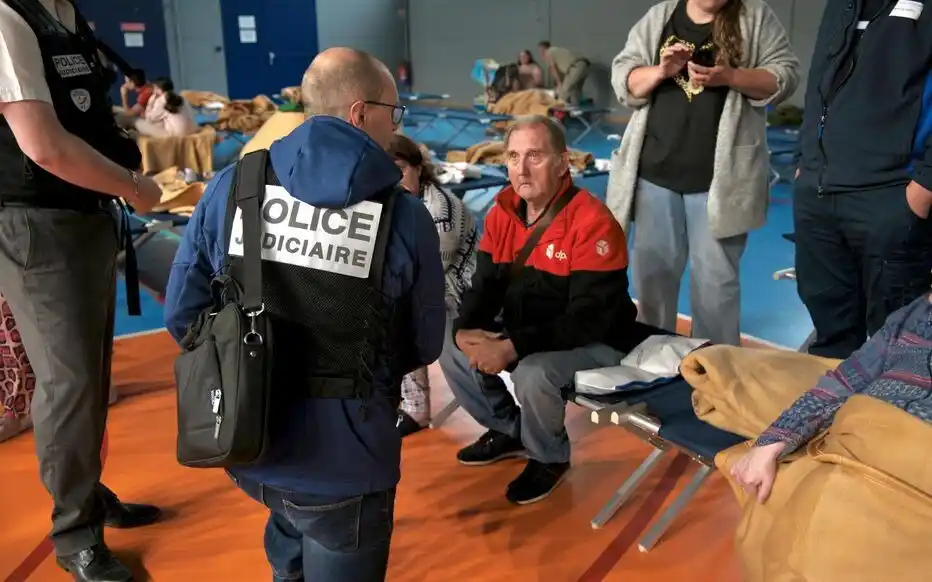 Image from Le Parisien: 💬 *«Ces deux gamins je les connaissais.»* Après le terrible incendie ...