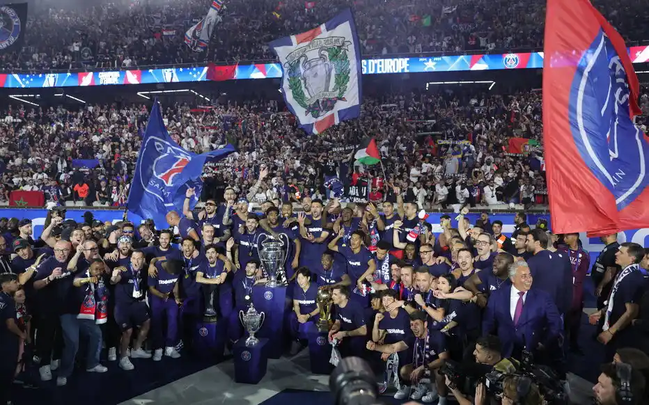 Image from Le Parisien: 👀 *Comment le PSG a éradiqué la violence au Parc des Princes* Malgré...