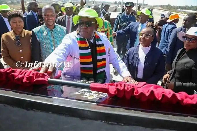 MANICALAND INFORMATION DESK post