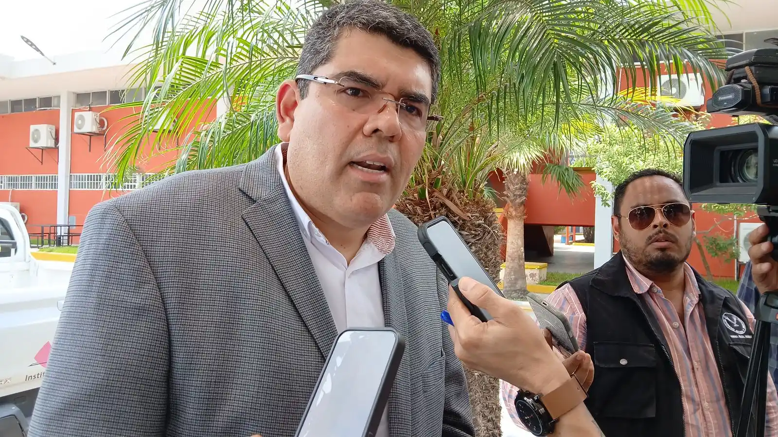 Image from Centro Noticias Tamaulipas : https://cntamaulipas.mx/2025/05/28/llama-ietam-a-no-prestarse-por-miga...