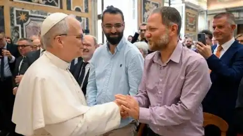 Image from Vatican News PL: *Leon XIV: pokój to sprawiedliwość dla wszystkich, tak uczył Jan Paweł...