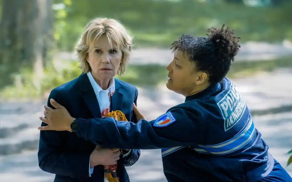 Image from Le Parisien: 📺 On regarde quoi ce soir à la télé ? *«Flash(s)», à 21h10, sur Fran...