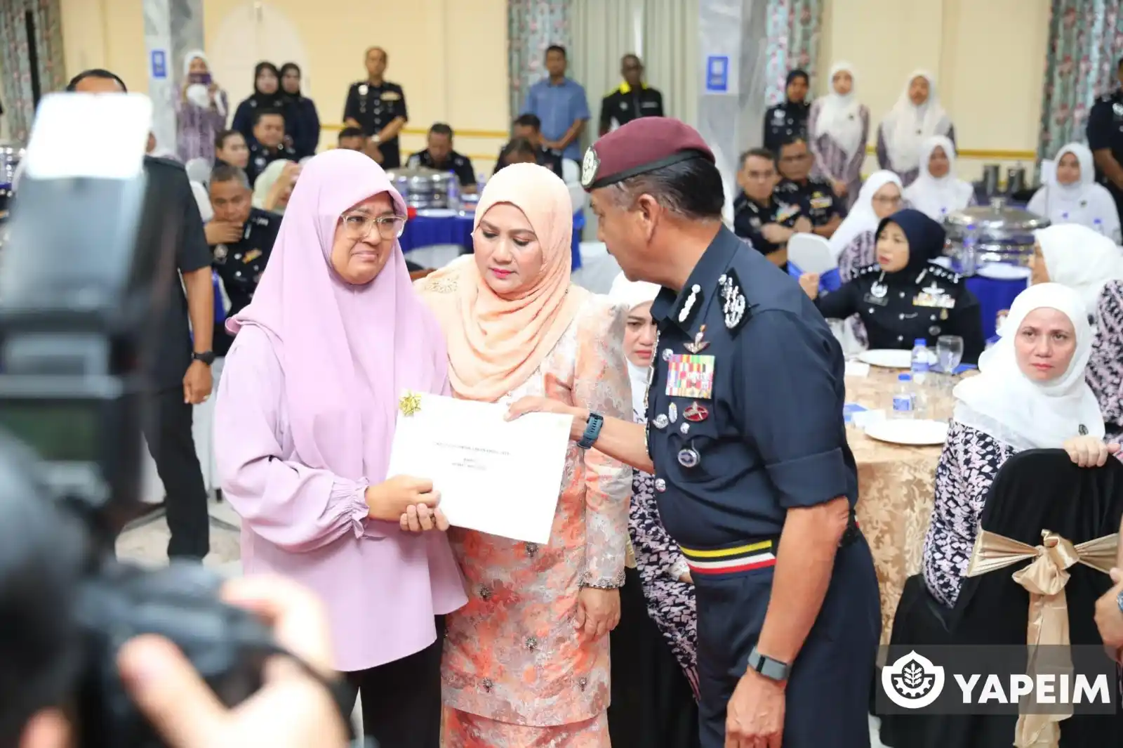 Image from InspirasiQasehKu: Pada 25 Mei yang lalu, YAPEIM dengan kerjasama strategik bersama PDRM ...