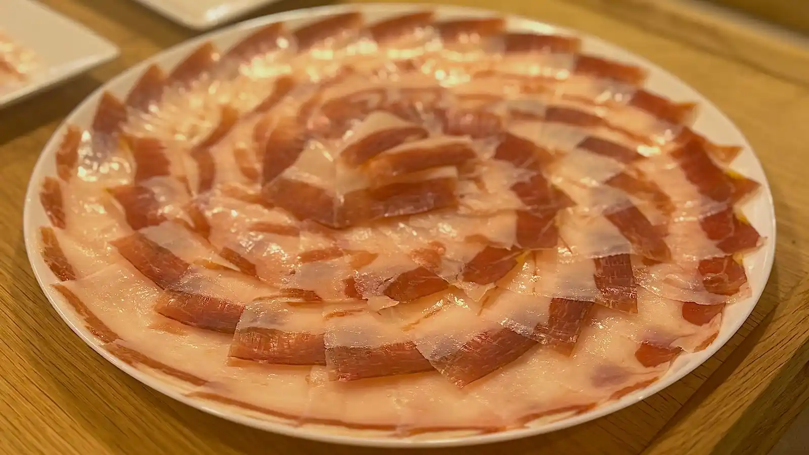 Image from Dissapore : 🧐 *Sulla cultura dei salumi in Italia possiamo fare di più* 🤷🏽 *To...