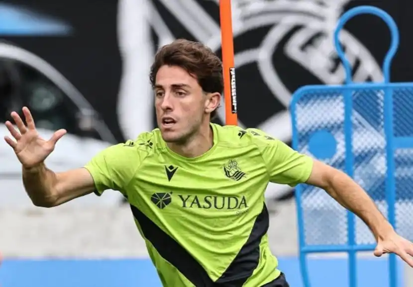 Image from Contenido Real Sociedad-El Rincón De La Real: MERCADO⚠️ 👀Álvaro Odriozola y la <a class="text-blue-500 hover:under...