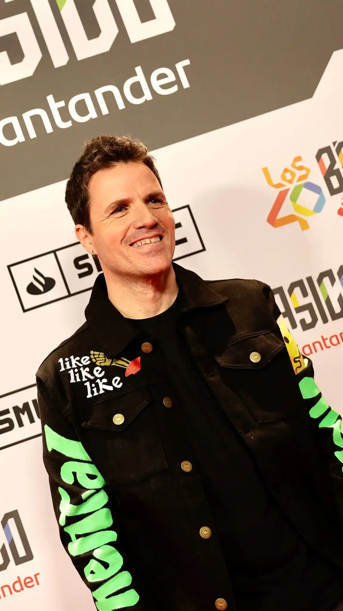 Image from LOS40: Tras más de dos décadas de su primer concierto básico, Dani Martín vue...