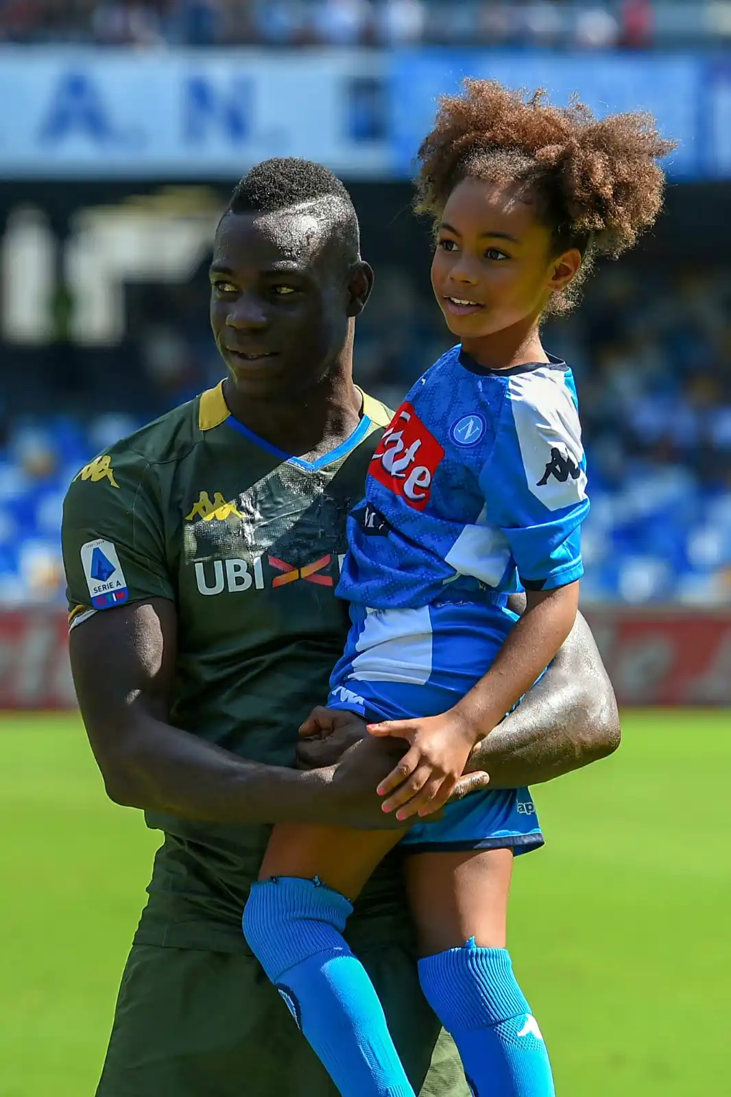 Image from Fanpage.it: *Com’è diventata Pia Balotelli, la figlia di Mario e Raffaella Fico*  ...