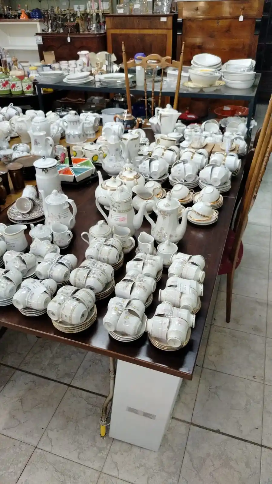 Mercatino dell’usato TESORI NASCOSTI post