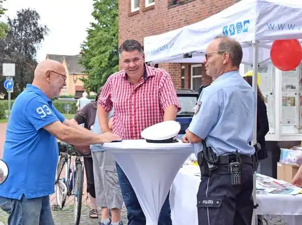 Image from Kreis Unna: 📣 *Landrat vor Ort – Gesprächsangebot auf dem Wochenmarkt in Kamen*📣...