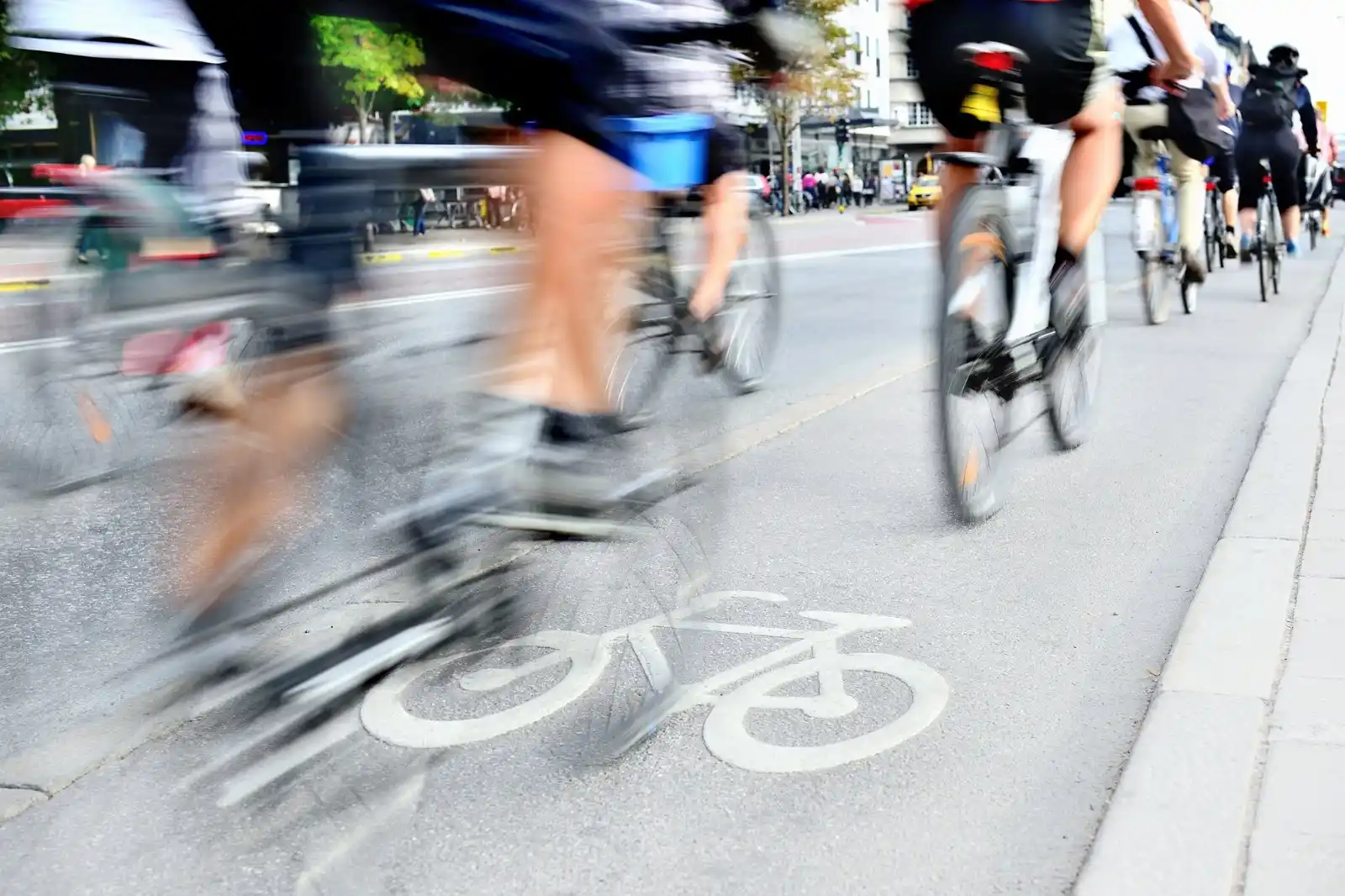 Image from Stiftung Warentest | test und Finanztest: 🚴♂️ *Happy Fahrradtag!* 🚴♀️ Ob Sonntagsradler oder Bike-Liebhaber,...