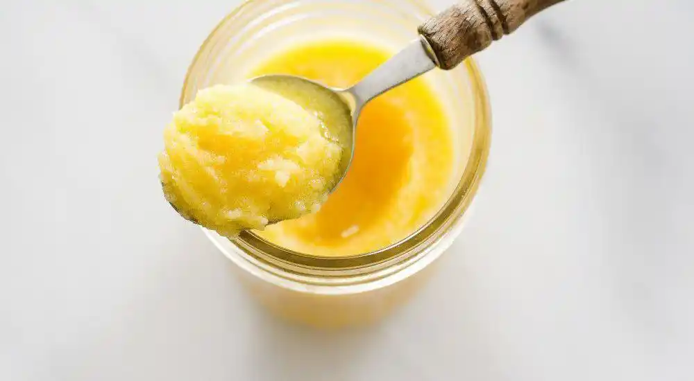 Image from اطلاعات پزشکی 👩‍⚕️🩺Medical: *روغن جامد مصرف نکنید ❌*  🔹️روغن‌های نیمه‌جامد و چربی‌های جامد حاوی ا...