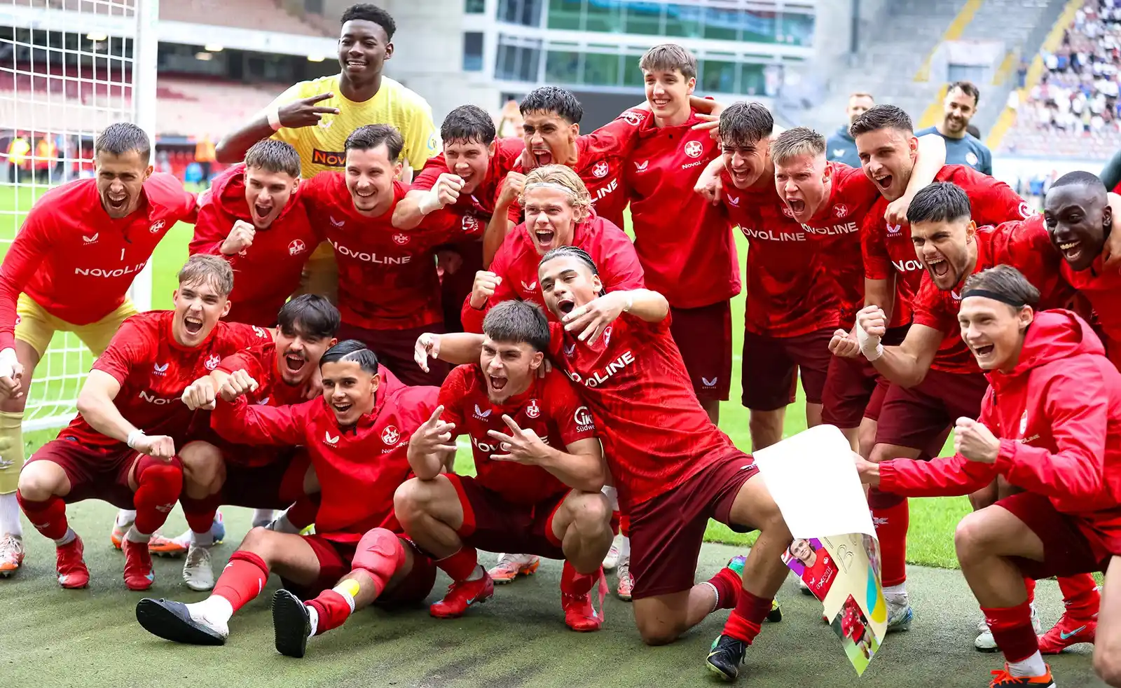 Image from 1. FC Kaiserslautern Liveticker: Was für ein Fußball-Nachmittag am Betze! 🏟️ Über 5.500 Zuschauer be...