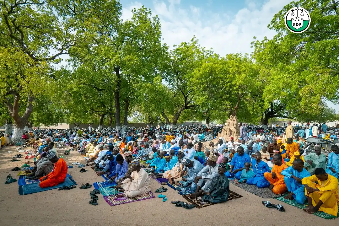 Image from Joshua Osih Official: L'honorable Joshua OSIH à la prière du sacrifice du Eid Al-Adha avec l...