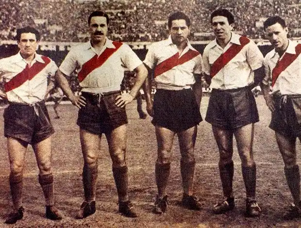 Image from River Plate Fans: 🔙 Hace 83 años, El Gráfico retrataba a la delantera de River como La ...