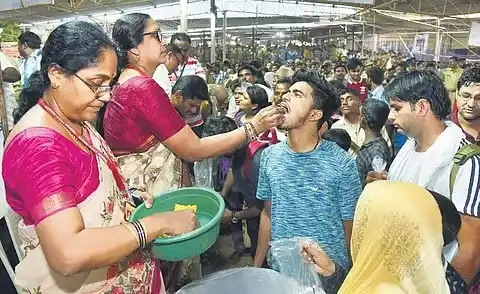 Image from Fishery.News: *హైదరాబాద్: బత్తినీ చేప ప్రసాదానికి బస్సు సదుపాయాలతో ప్రభుత్వం సిద్ధం...