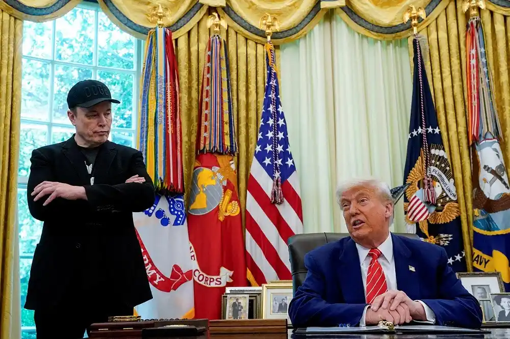 Image from Tihlo Rale Hlengweni News: Tesla CEO and former adviser to Donald Trump, Elon Musk, hit back at t...