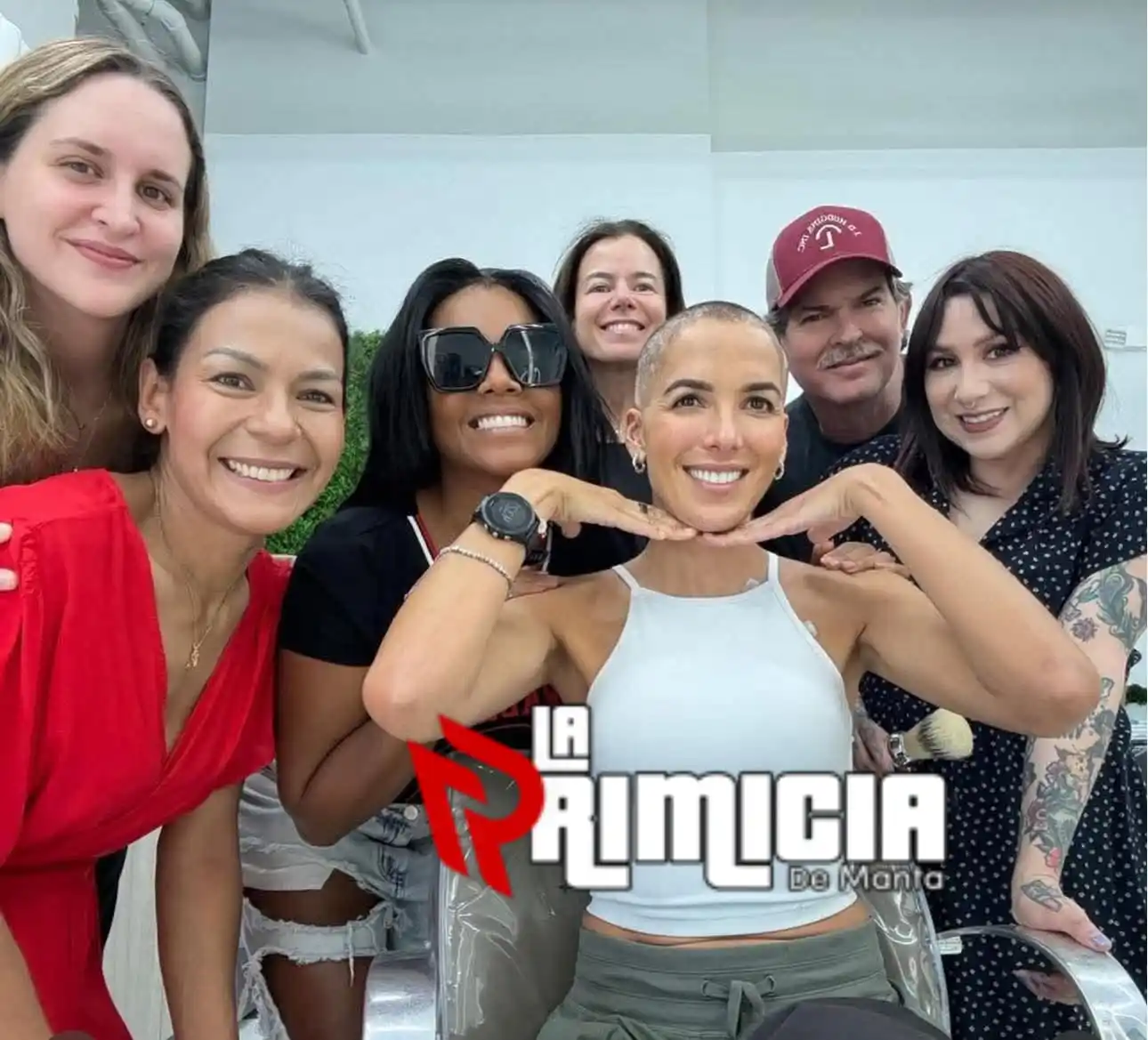Image from La Primicia De Manta: María Teresa Guerrero finalmente se rapó todo el cabello debido al cán...