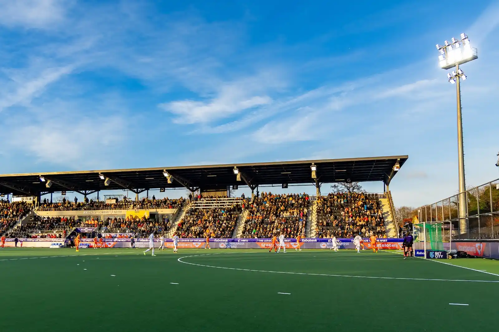 Image from HOCKEY.NL: 📺 *Oranje zaterdag live op NPO 1!* Dubbel hockeyfeest vanuit het Wage...