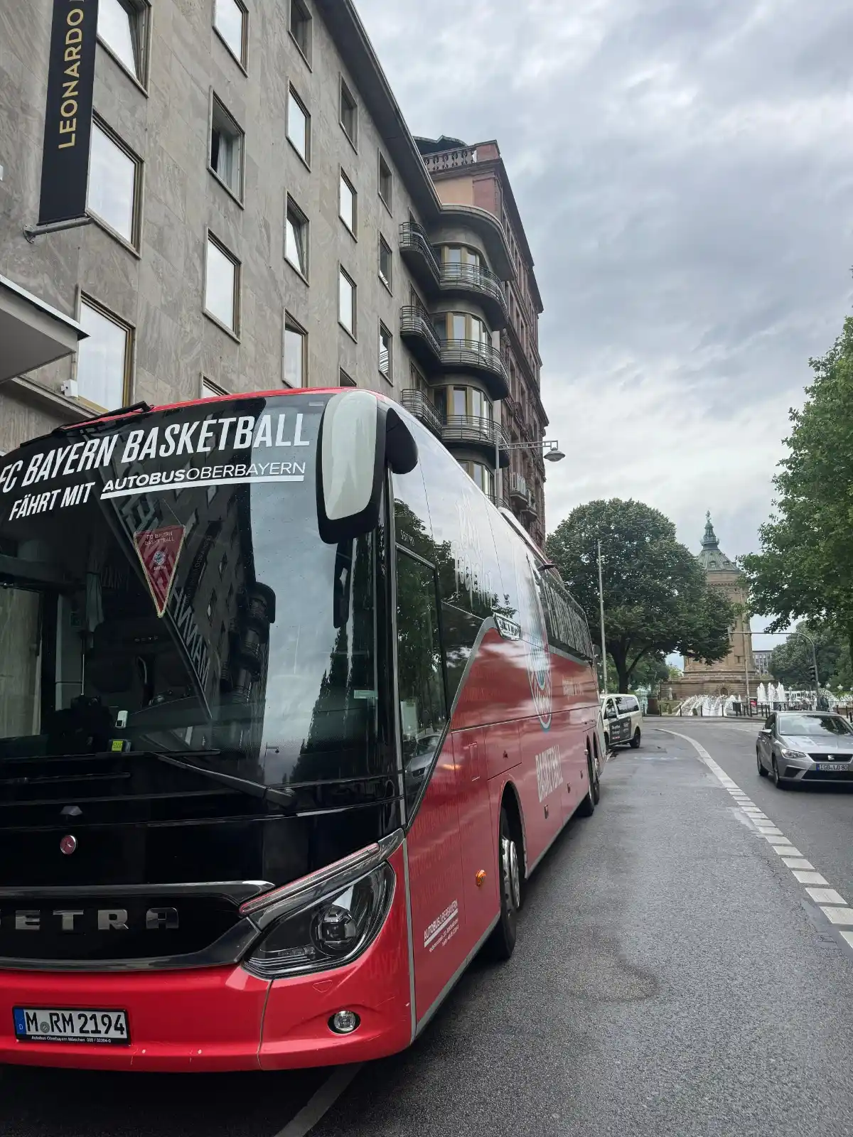 Image from FC Bayern Basketball: Sind langsam abfahrbereit - kann bald losgehen zur Halle 🚌...