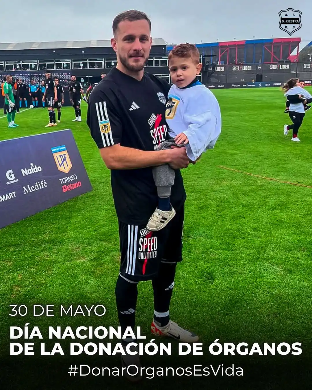 Image from Deportivo Riestra: Hoy, más que nunca, elegimos visibilizar. Y en este día tan especial...