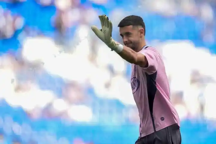 Image from BARÇA VILLA: 🚨| The plan is to pay Joan Garcia'a release clause tomorrow. [@mundod...