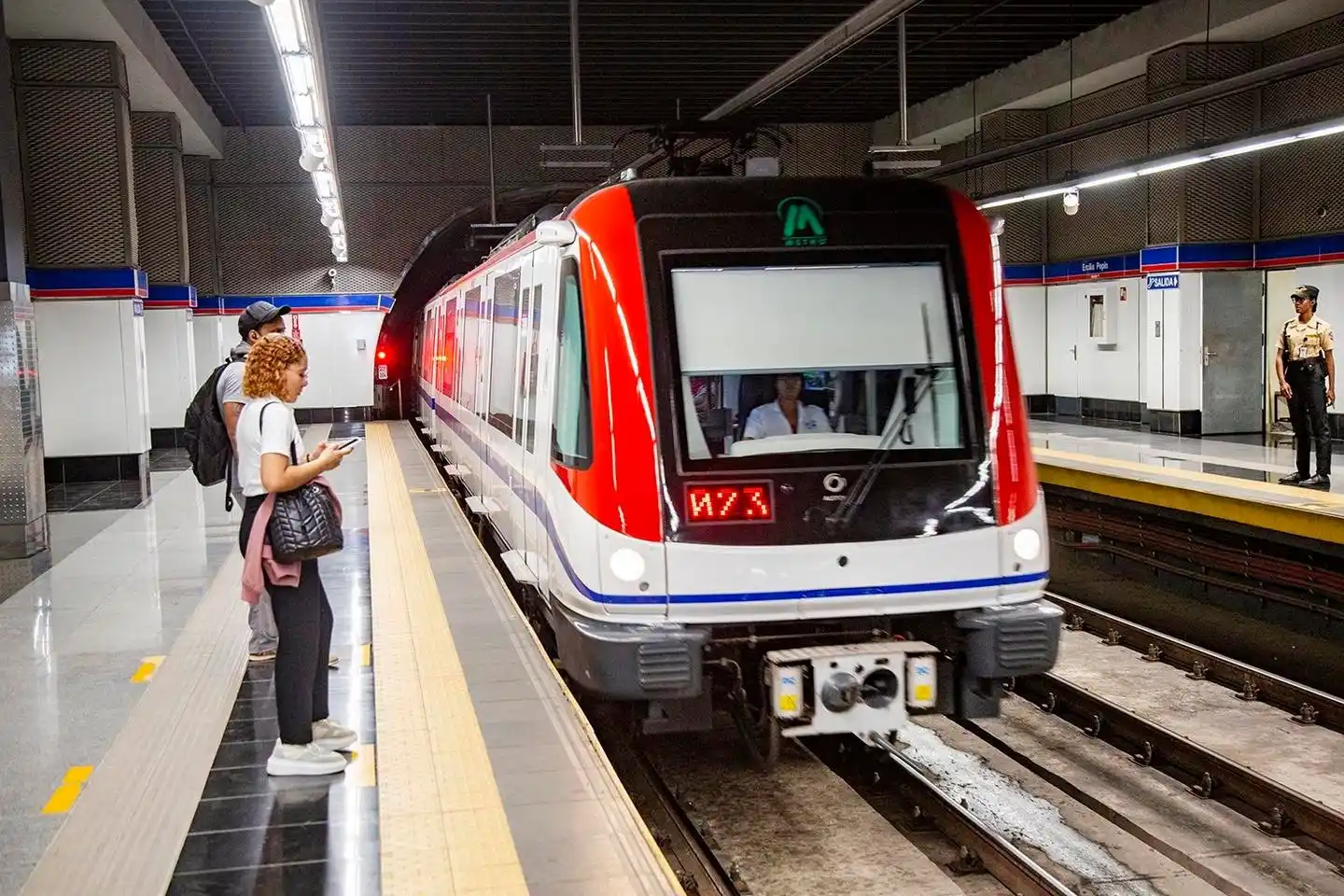 Image from Metro de Santo Domingo: ¡Feliz lunes a todos! ☀️ Si pierdes un objeto en el Metro o Teleférico...