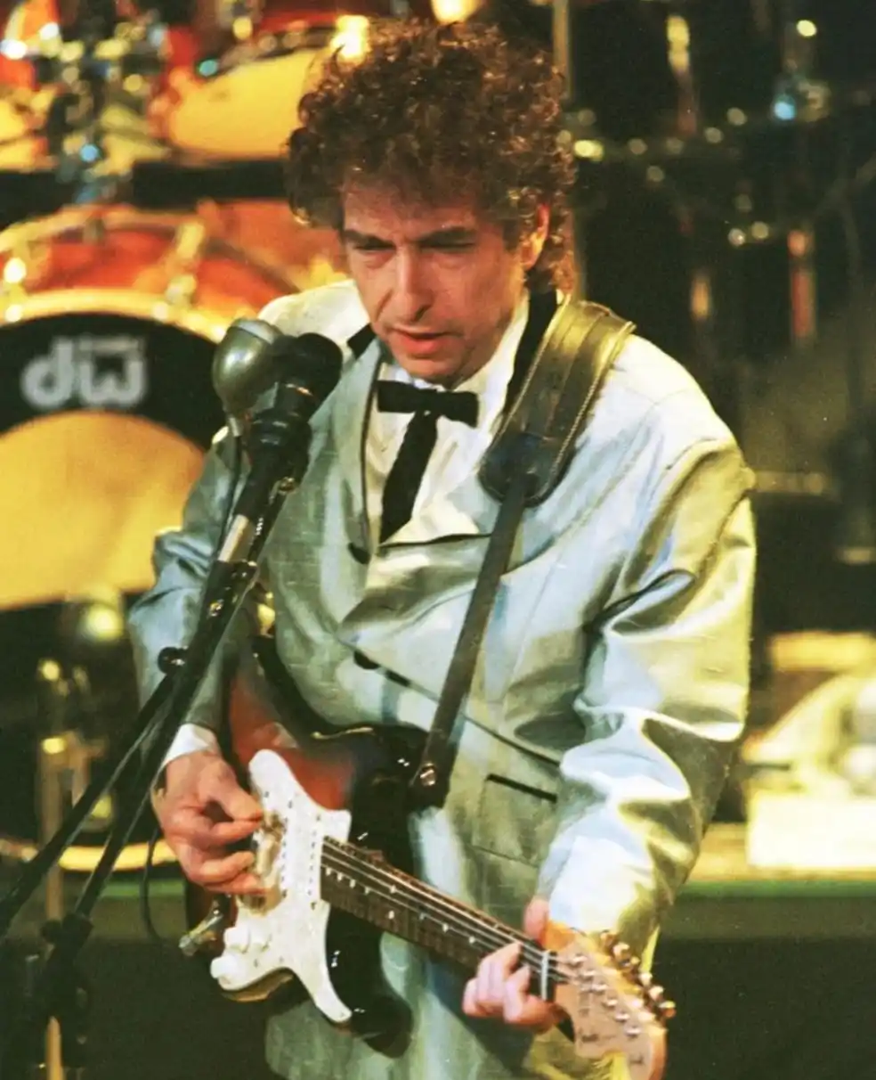 Image from TMDQA! | Tenho Mais Discos Que Amigos: *🎙️ O aniversariante deste fim de semana é Bob Dylan!* Amanhã, dia 2...