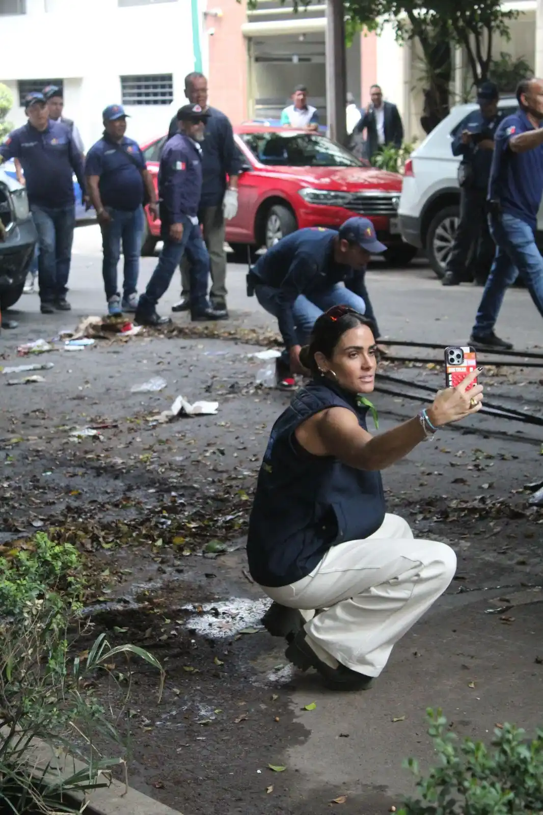 Image from Ale Rojo de la vega: Seguimos liberando nuestras calles y banquetas. Atendiendo sus peticio...