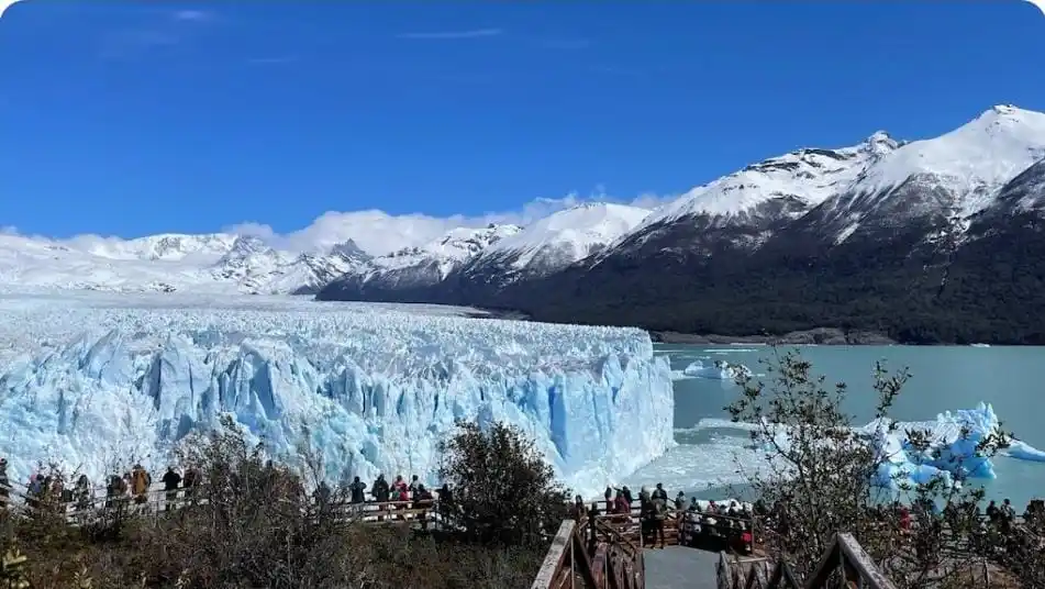 Image from APOYO AL PRESIDENTE - 🦁Leones Por La Libertad Tucumán Noticias 💜🤍💜🤍🇦🇷: 🔴 El Gobierno *modificará por decreto la Ley de Glaciares* para ampli...