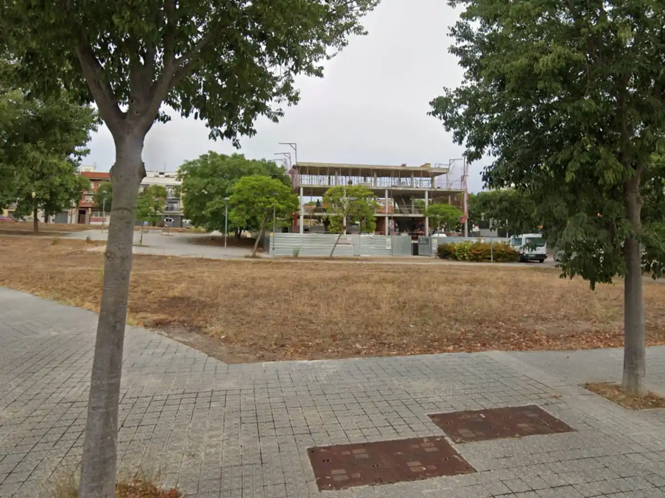 Image from Juan Luis Ruiz ℹ️: 🏗️ L'Ajuntament de VNG posa a disposició de la Generalitat 8 solars p...