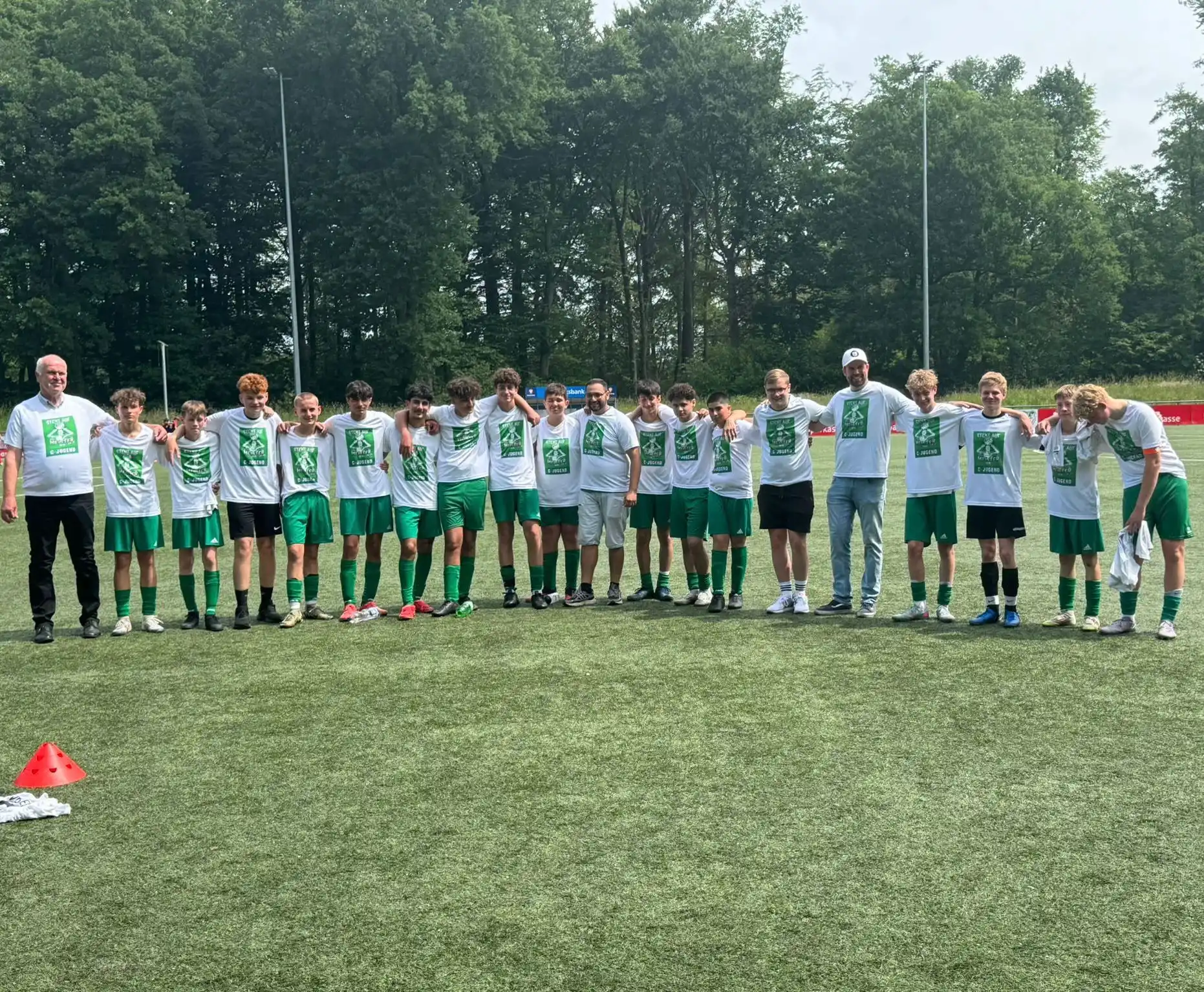 Image from VfL Sassenberg Fußball: Meistertitel für unsere U15🥳 Unsere C-Junioren durften nach dem letz...
