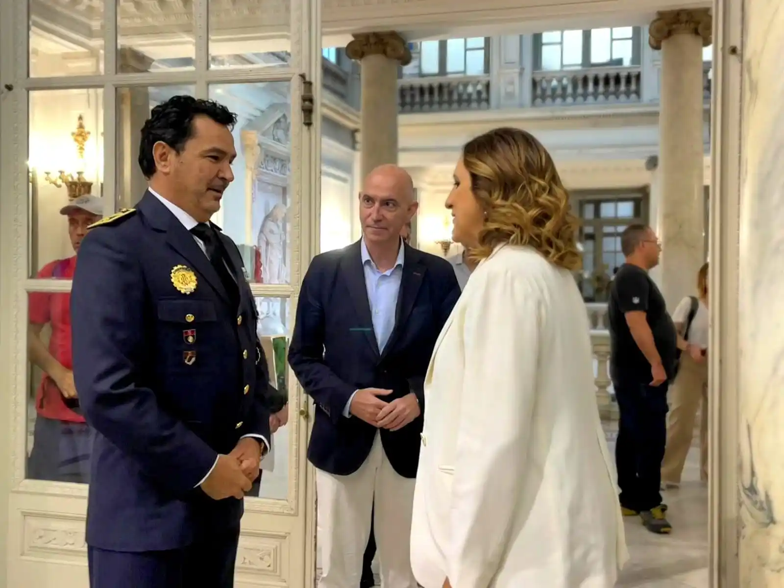 Image from JOSE GOSALBEZ Concejal Ayto de Valencia.: 🟢 | Presentes en la toma de posesión del nuevo comisario principal je...