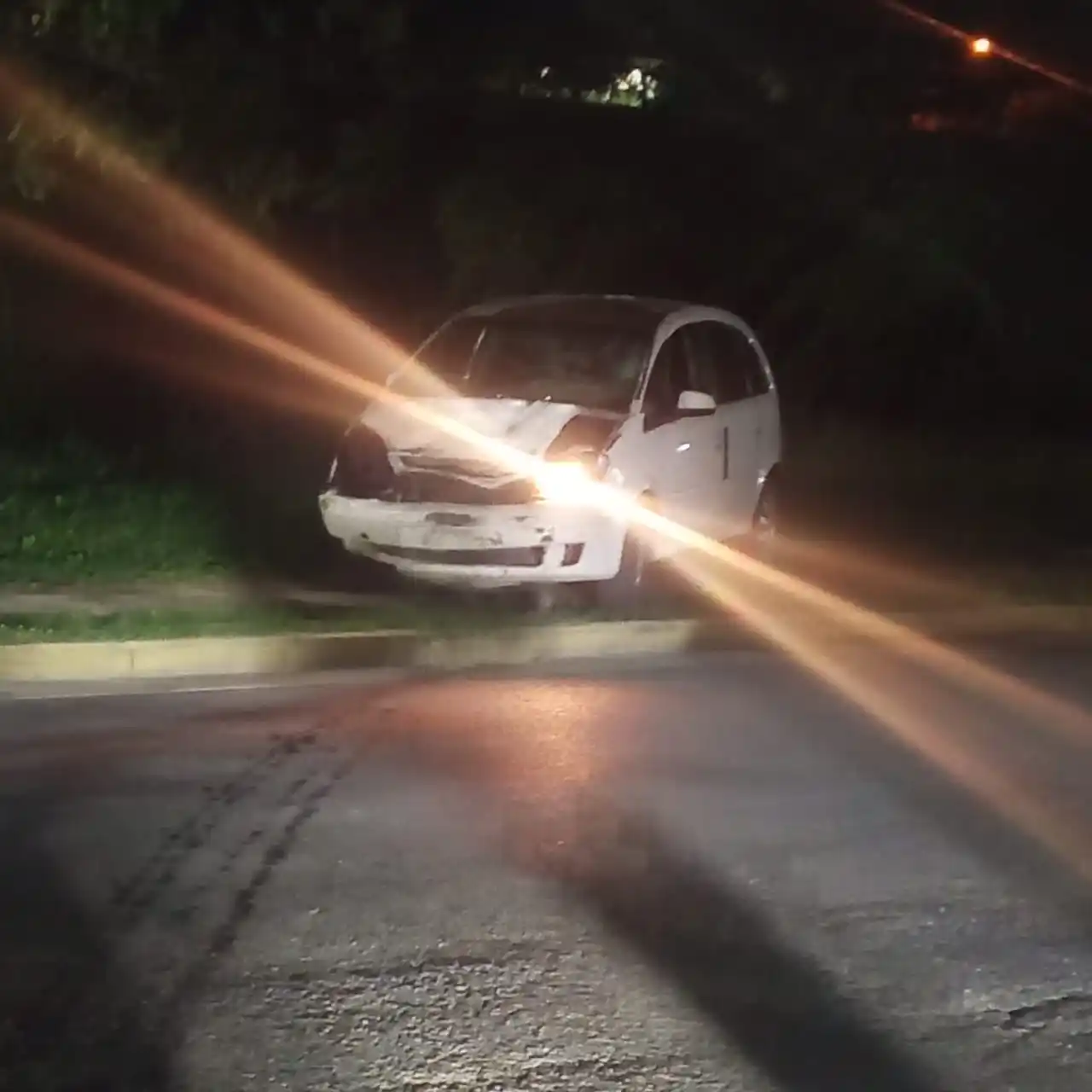 Image from InfoTuy ¡La Información Del Tuy!: Reportan fuerte accidente en el sector quebrada de Cúa, municipio Urda...