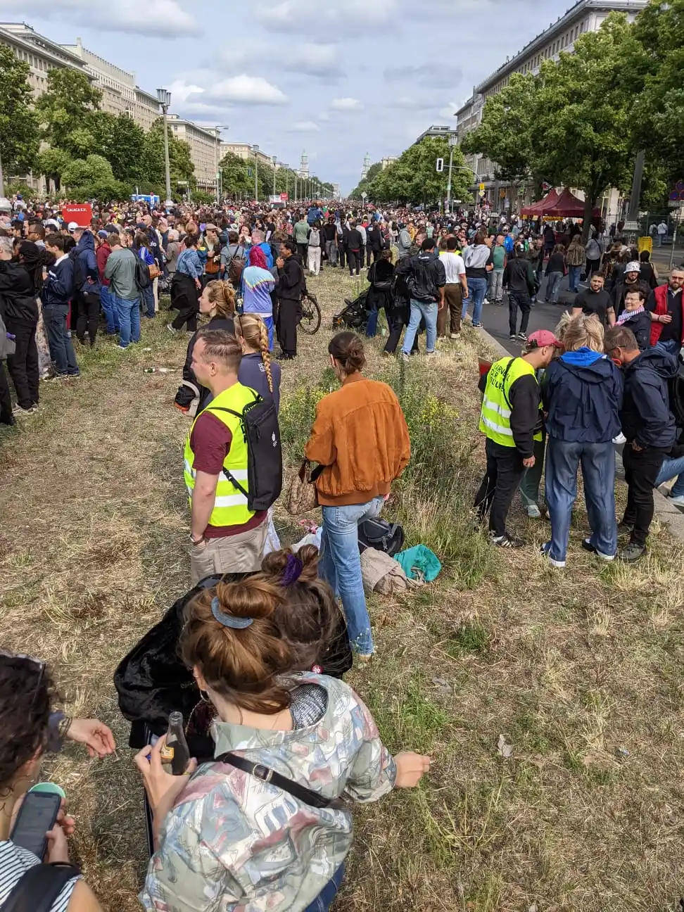 Image from BIKE News Strausberg: Die Frankfurter Allee wurde gestern zur Fußgängerzone. 😳...