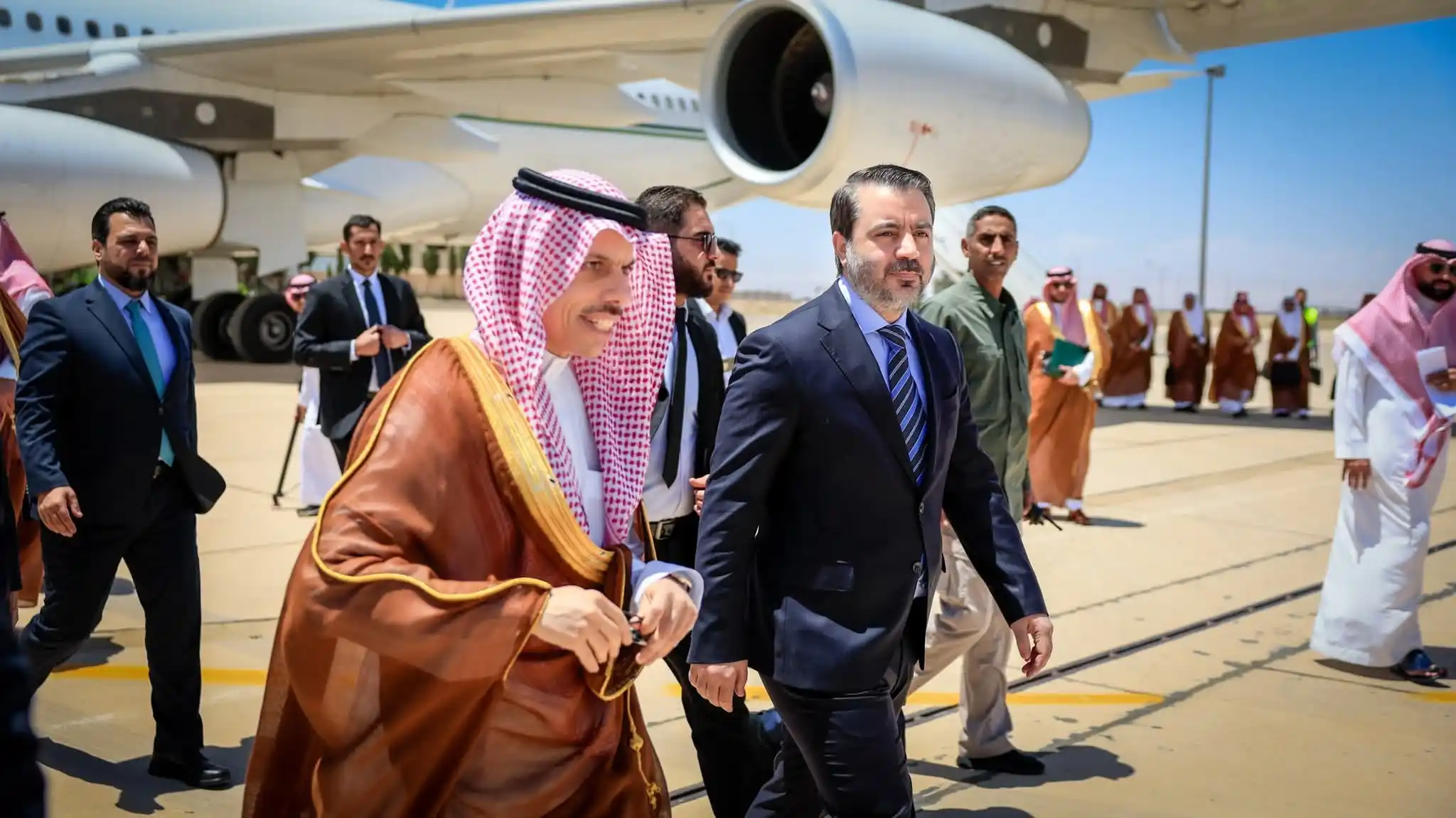 Image from قناة الكحلي الإعلامية: 📸 وزير الخارجية السوري أسعد الشيباني يستقبل نظيره السعودي الأمير فيصل...